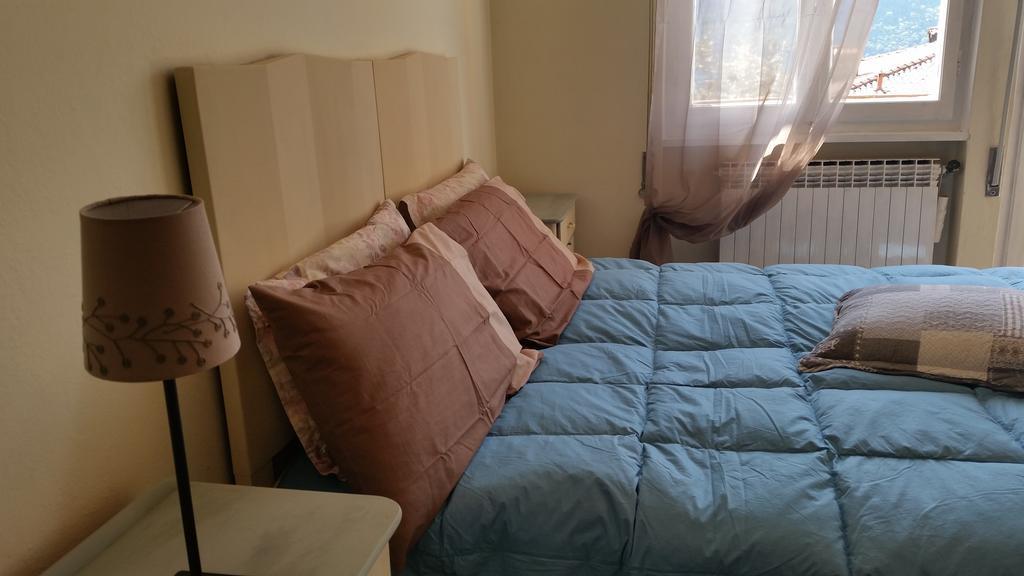 Apartment Iseo Lake Sale Marasino Værelse billede