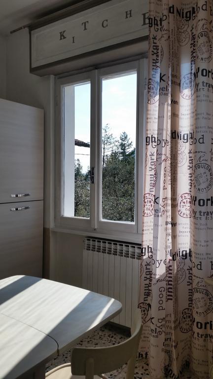 Apartment Iseo Lake Sale Marasino Værelse billede