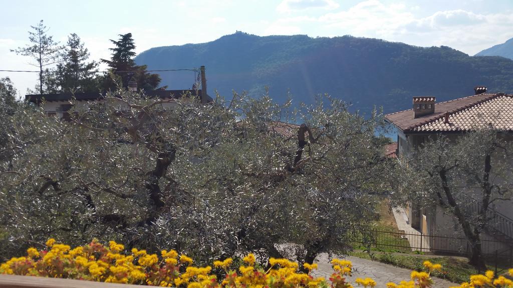 Apartment Iseo Lake Sale Marasino Værelse billede