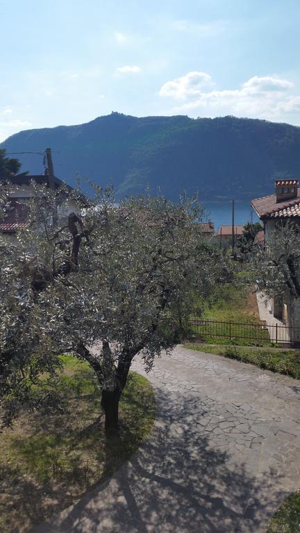 Apartment Iseo Lake Sale Marasino Værelse billede